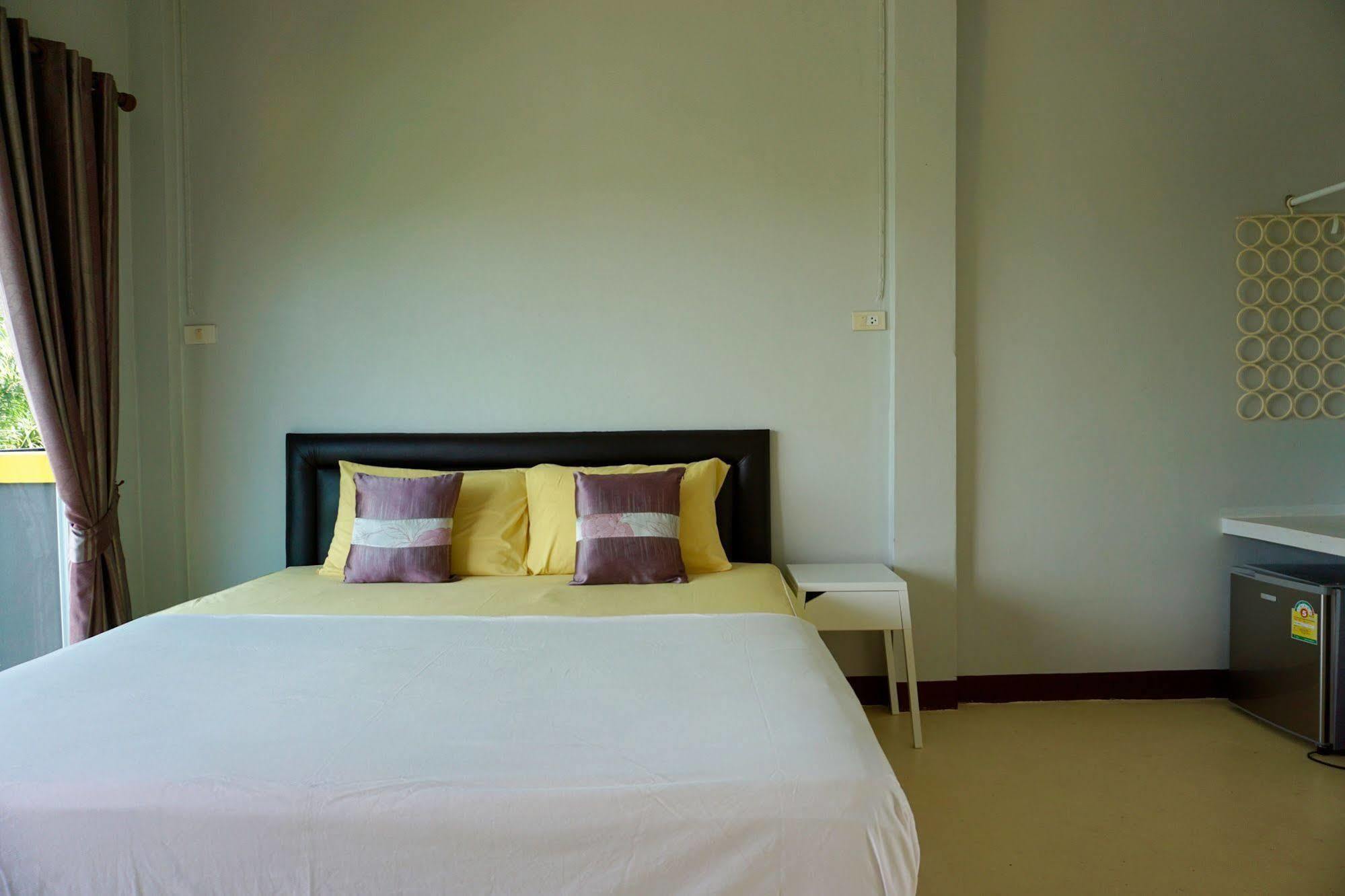Lom La Lanta Hotel Koh Lanta Ngoại thất bức ảnh